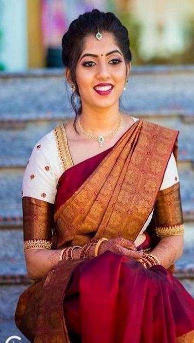 Simple wedding shop look in saree