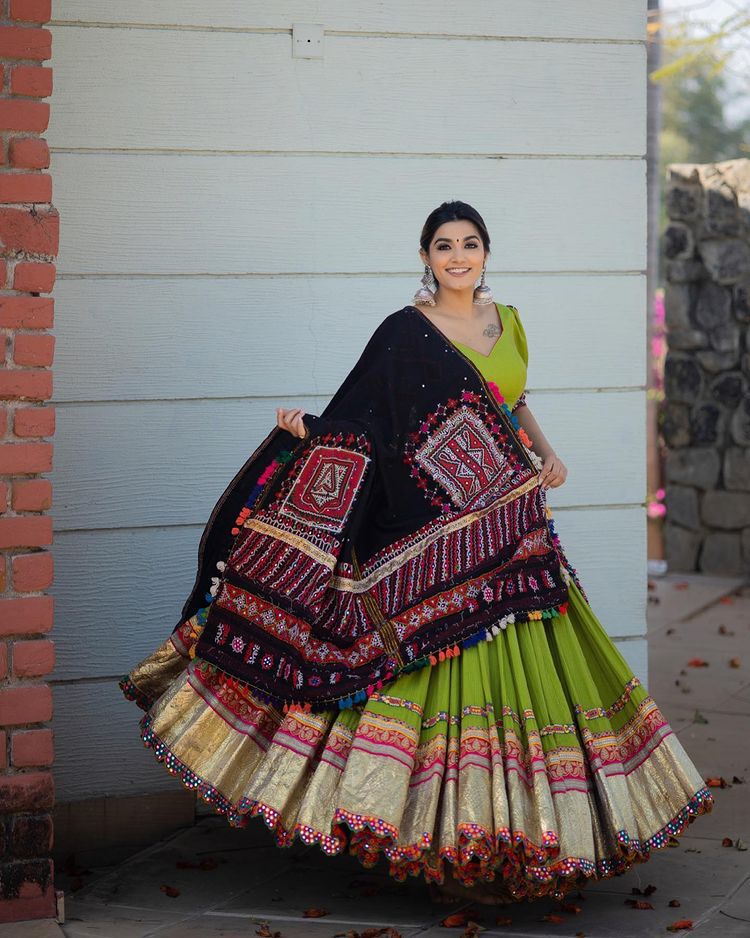 Wedding Party Gown Indian lengha choli for wedding guest Pakistani Dress Anarkali  Designer Lehenga Choli Ethnic
