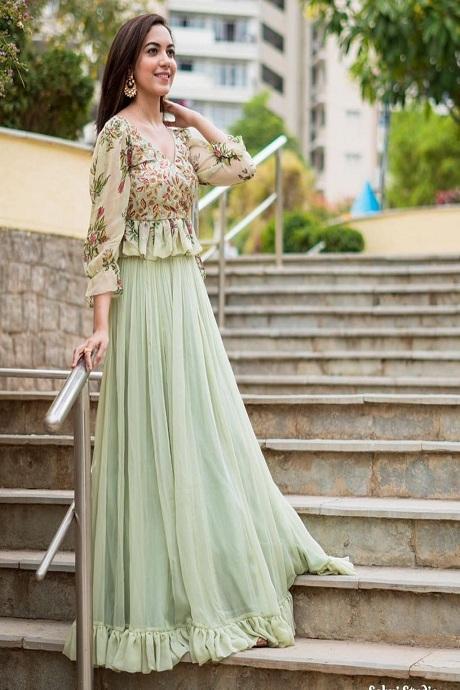 Pastel Green Lehenga Choli In Net | Party wear indian dresses, Lehnga  designs, Designer bridal lehenga