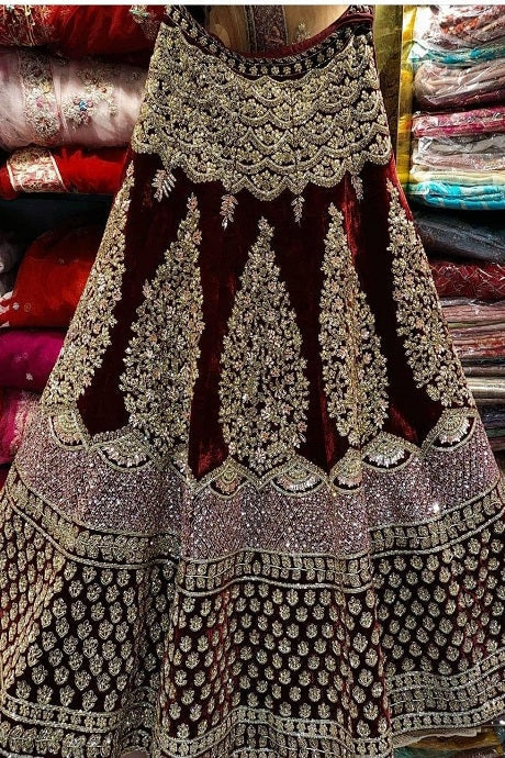 Deep Maroon Embroidered Lehenga Set Design by Mani Bhatia at Pernia's Pop  Up Shop 2024