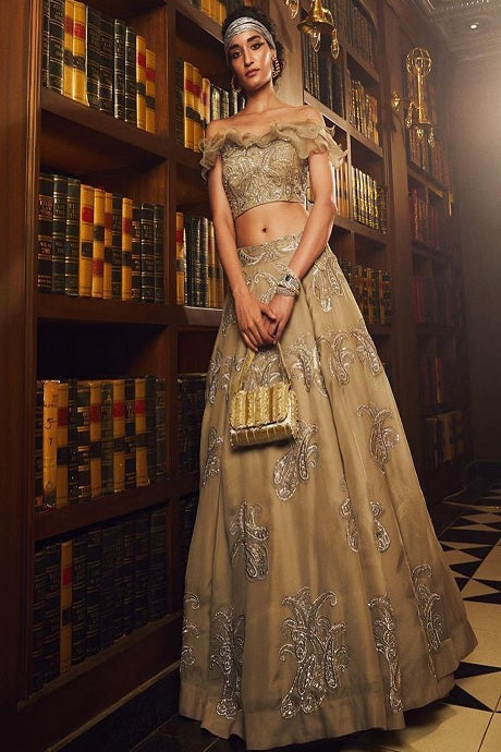 Floral Lehenga Design : For Your Intimate Day Wedding – tapee.in