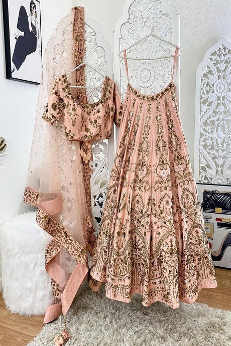 Beautiful Navratri lehengas choli, garba lehenga, designer sabyasachi  lehenga chaniya choli, … | Lehenga for girls, Bridal lehenga online, Indian  bridesmaid dresses