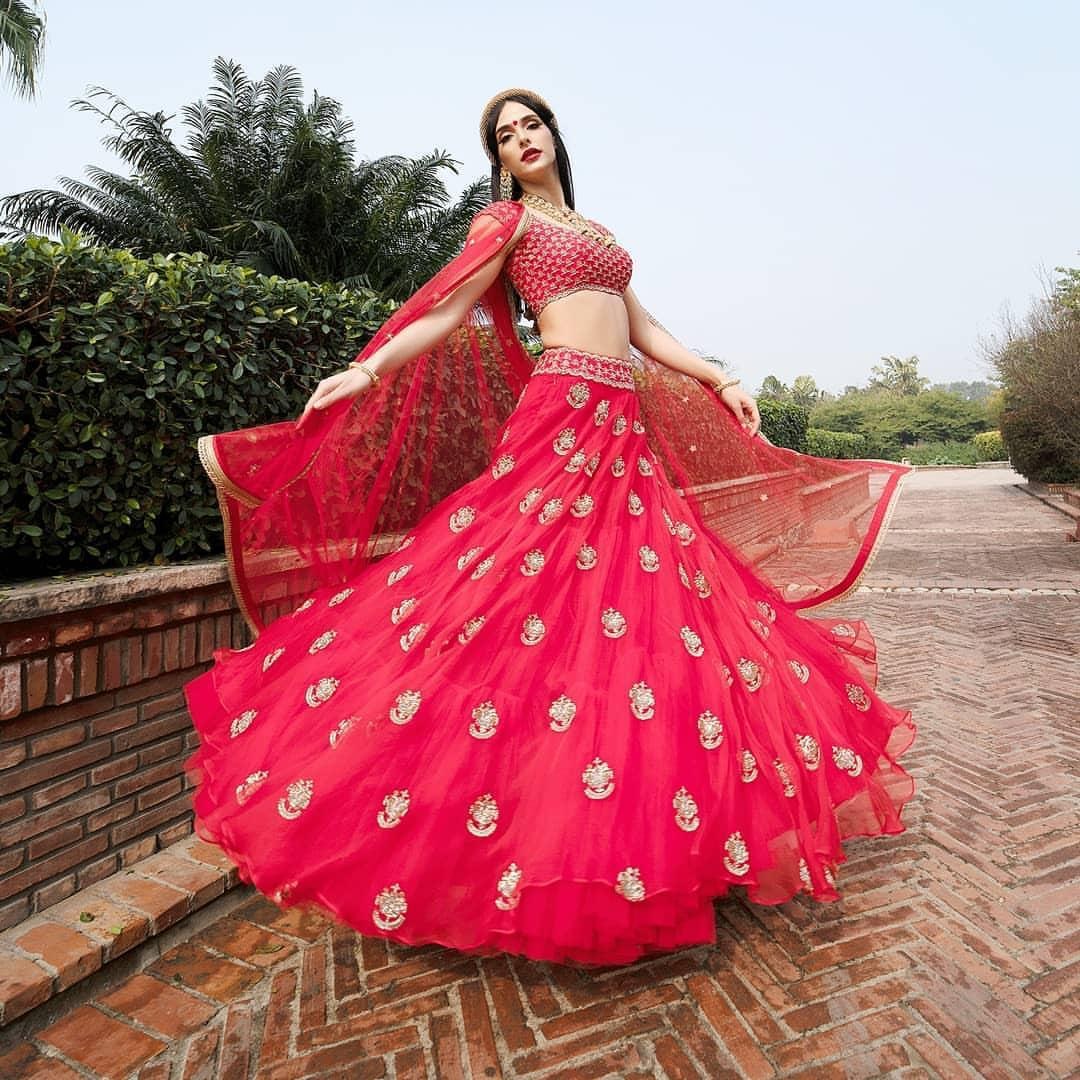 Buy Party Wear Lehengas Online At Best Prices in India
