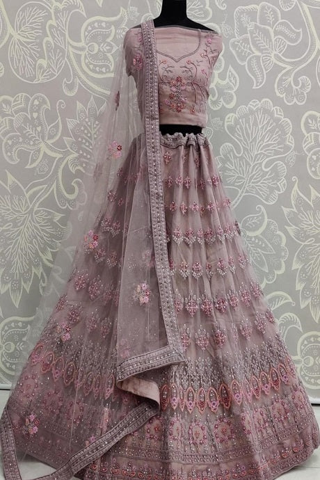 Machine Wedding Wear Designer Lehenga Choli at Rs 2350 in Surat | ID:  26026778330
