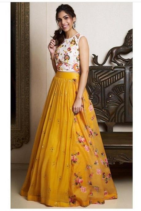 Latest 20 Yellow Lehenga Choli Designs Trending (2023) - Tips and Beauty |  Designer lehenga choli, Designer bridal lehenga choli, Lehenga choli online