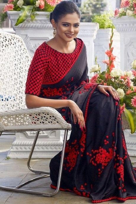 What will be the perfect accessories with a black saree? - Quora