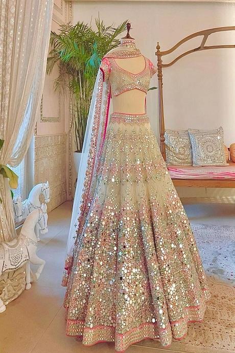 Glamorous Lilac Zarkan Embroidery Net Party Wear Lehenga Choli | Party wear  lehenga, Party wear lehenga choli, Lehenga choli