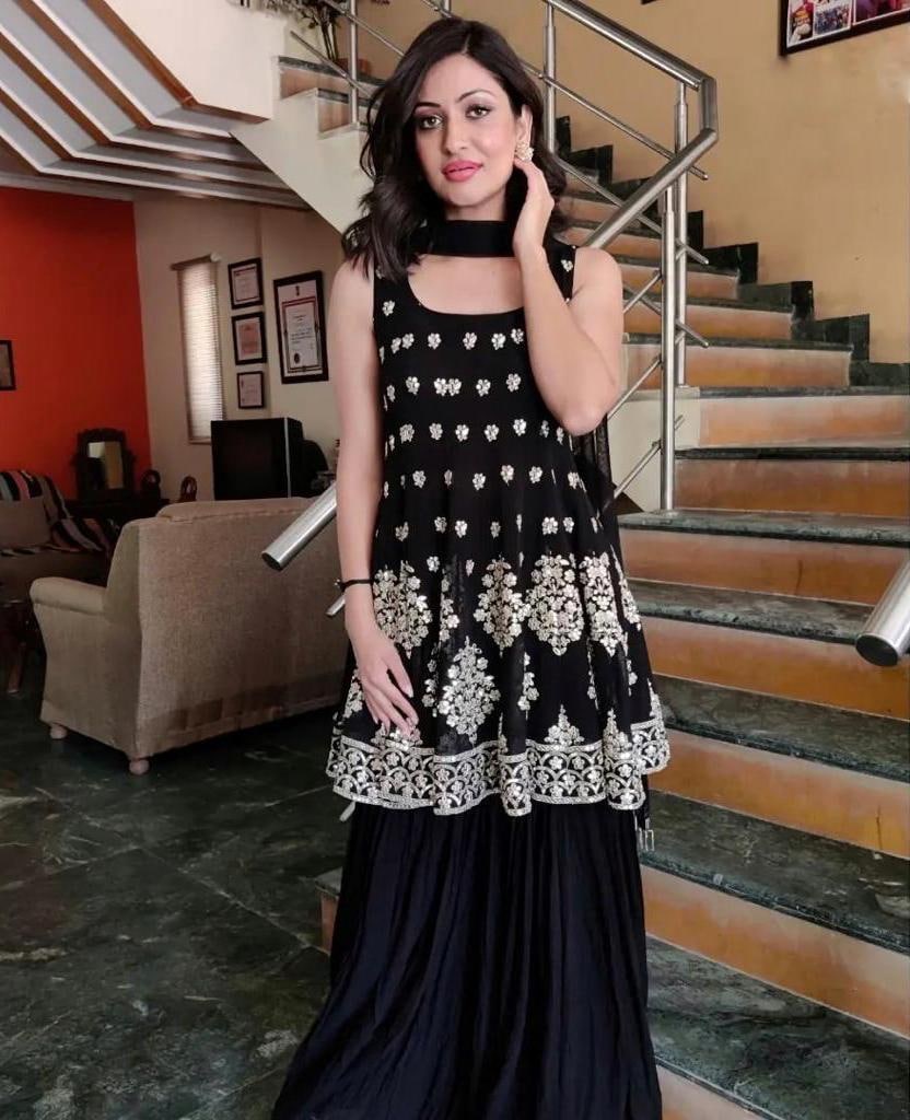 Georgette Embroidered Launching New Designer Party Wear Look Gown, Black at  Rs 1150 in Surat
