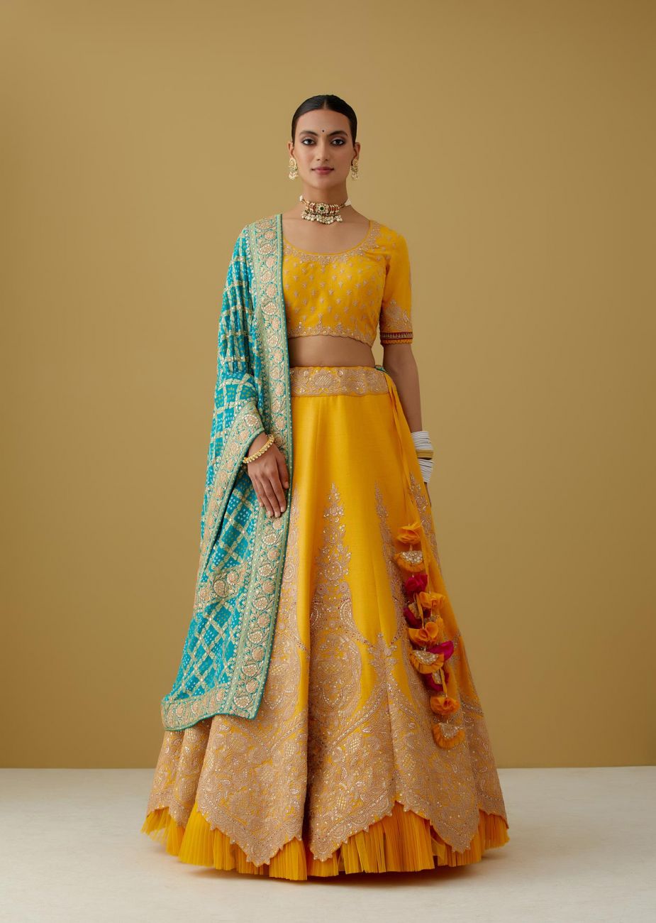 Peach & Rama & Pista & Navy Blue & Sky Blue & Gold & Blue & Yellow & Light  Pink Wedding & Party Wear Silk Half Saree Lehenga - Buy Trending Peach