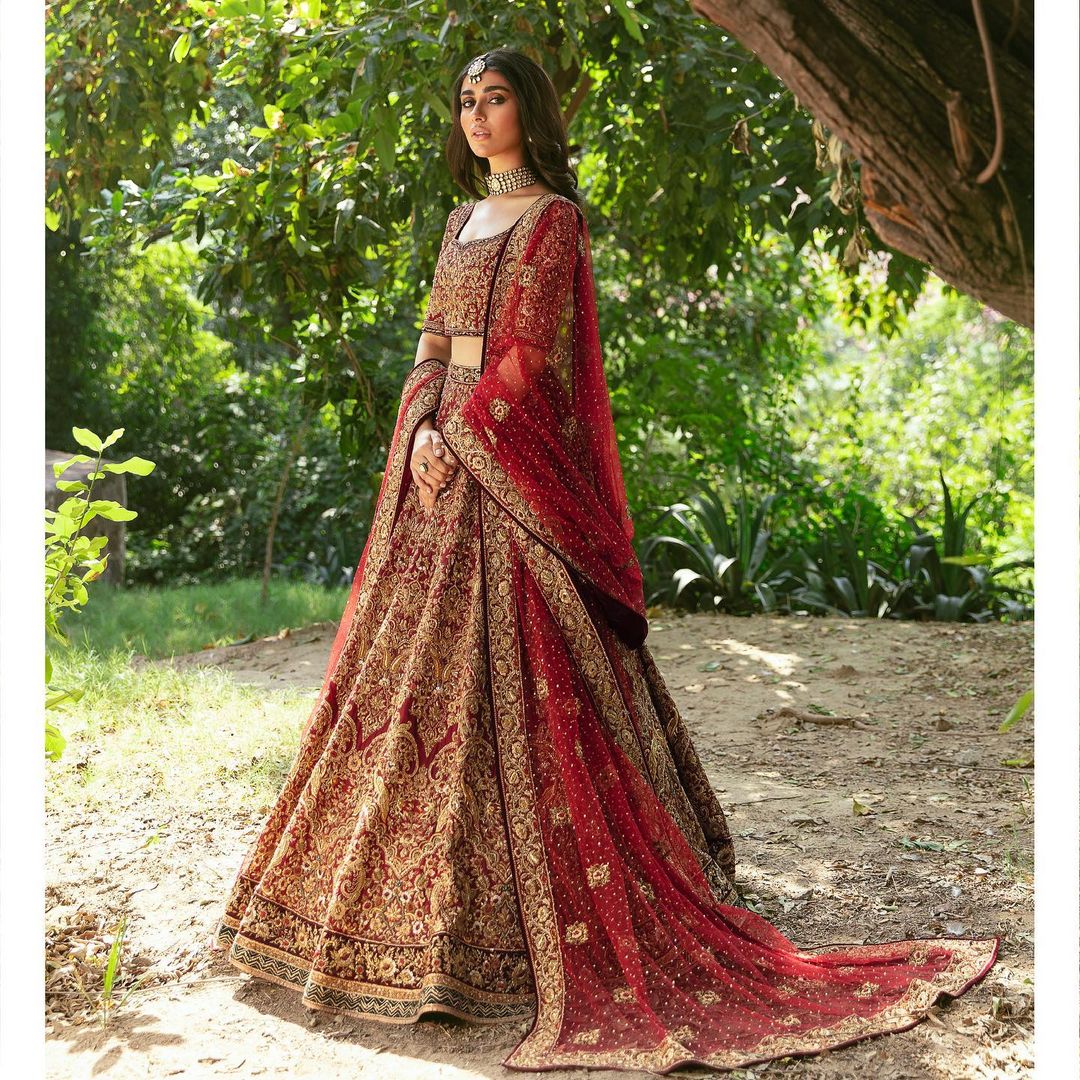 Pakistani red clearance lehenga