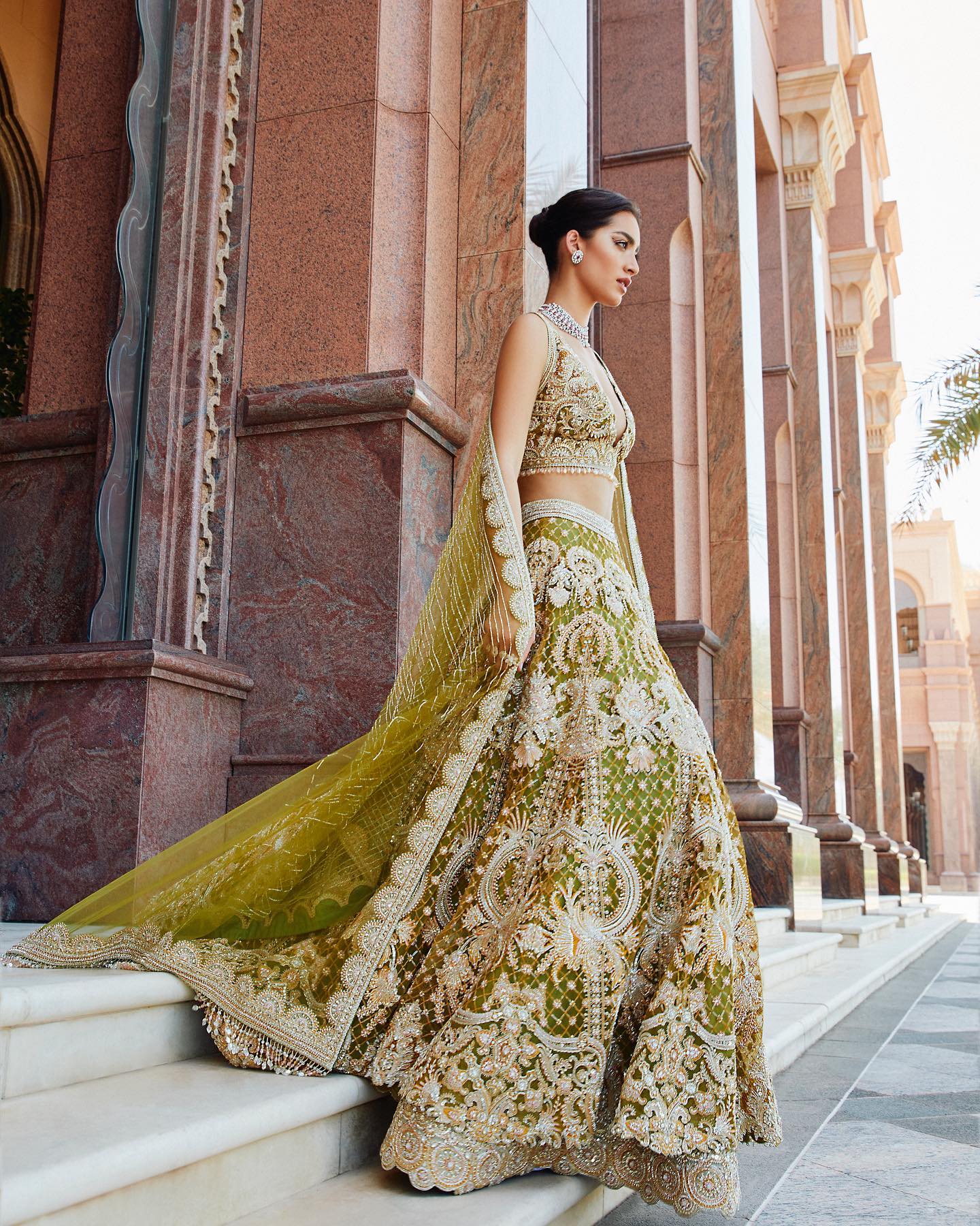 Which outfit do you prefer for an Indian wedding? Saree or Lehenga? - Quora