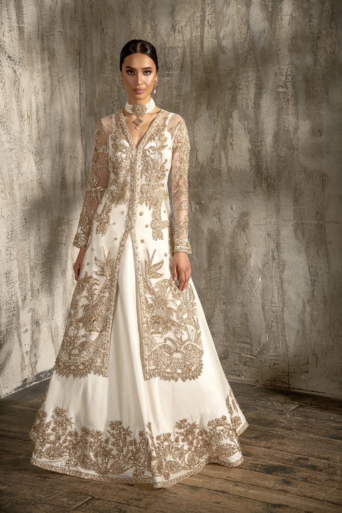Pakistani White Lehenga with Front Open Frock #BS868 | Pakistani bridal  dress, Bridal dresses, Pakistani bridal