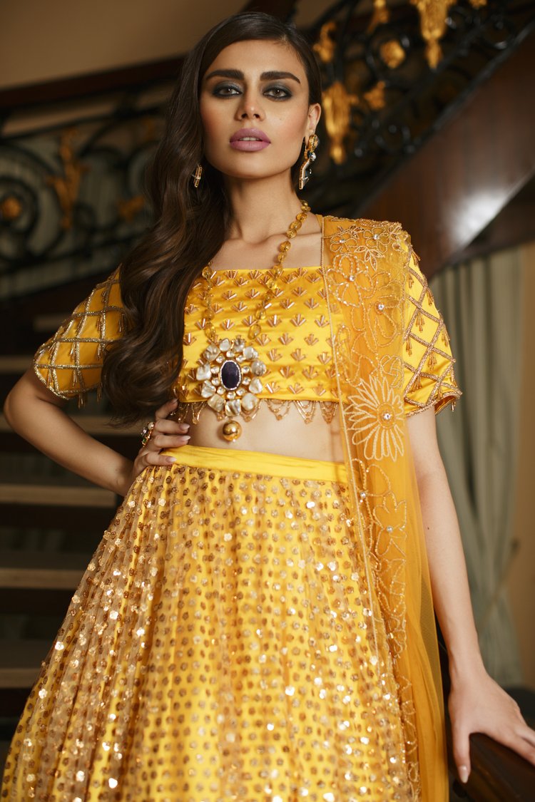 Buy Yellow Half Saree Wedding Lehenga Women's Outfit Lehenga Skart Lahenga  for Women Half Saree for Teens Pavadai Dhavani Set Pattu Lahenga Online in  India - Etsy