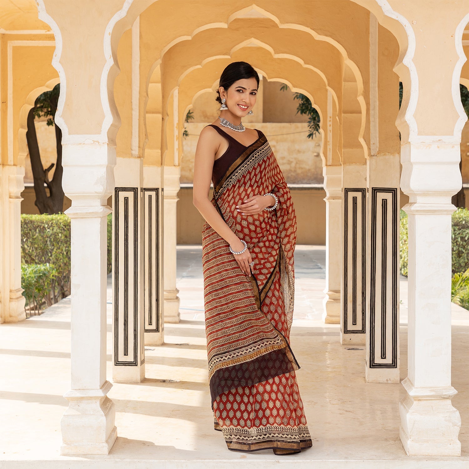 11 Best Traditional Designer Sarees For Wedding for Your Big Day