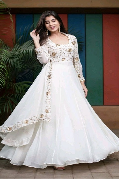 Lovely Tulle White gown– poojawang.com